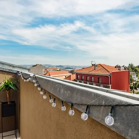 Lovely 2-bed In The Centre With A Sunny Balcony Apartment Porto