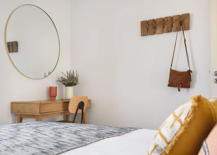 Lovely 2-bed In The Centre With A Sunny Balcony Apartment Porto